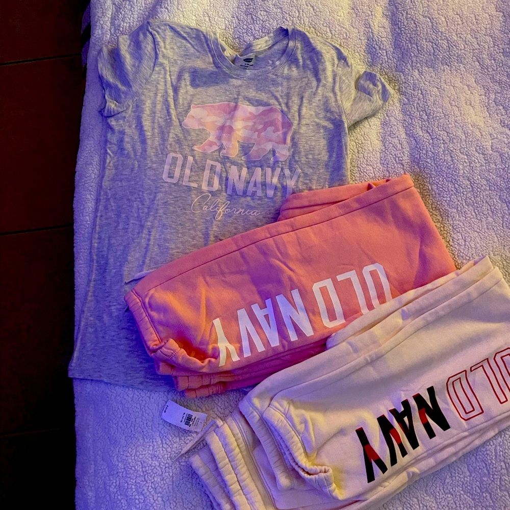 Old navy sweats , 2 pairs, one shirt